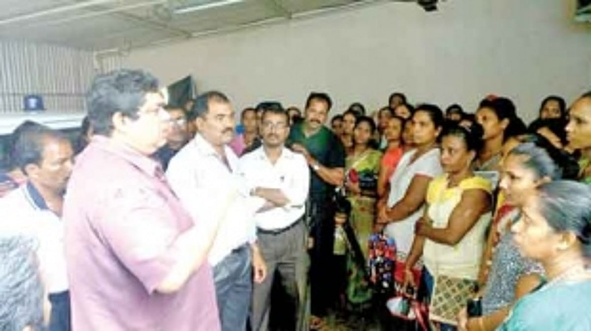 Parents submit memo on MoI to Caitu, Cabral & Reginaldo