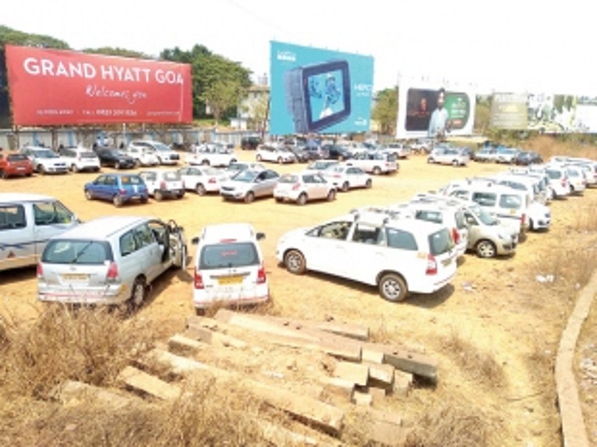 Parking problem continues to haunt Dabolim airport