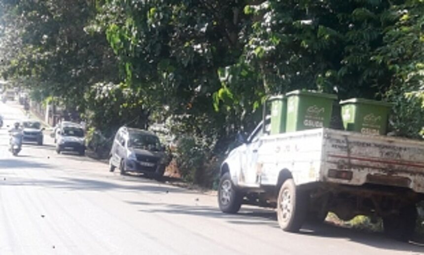 Parking problem plagues Sanguem 1 Parking problem plagues Sanguem
