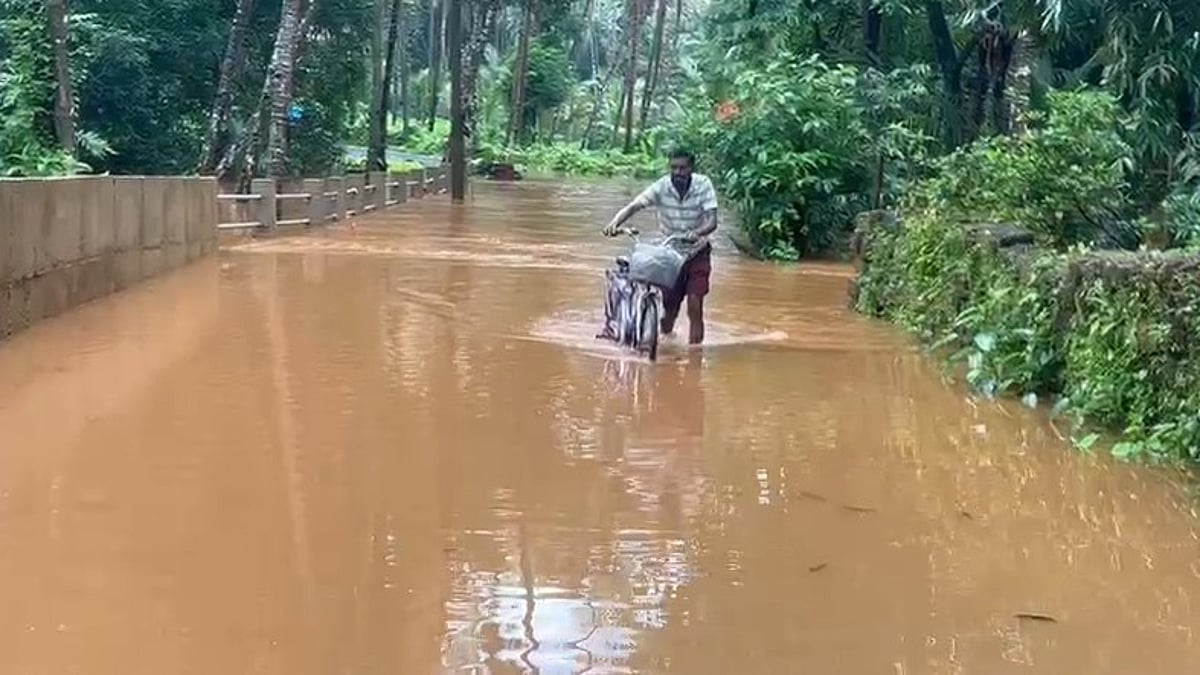 Paroda Bridge Submerged; Lack of Safety Measures Angers Residents