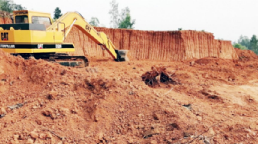 Paroda locals accuse  MLA of hill cutting