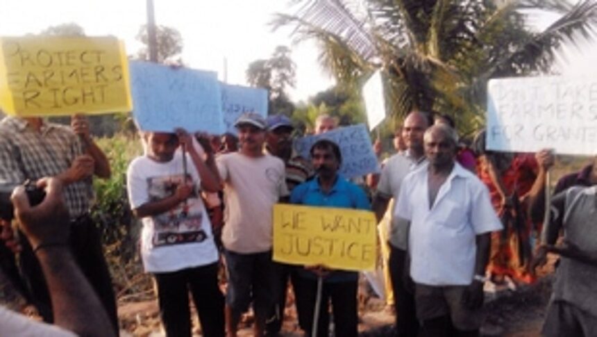 Parra farmers up in arms against road through fields