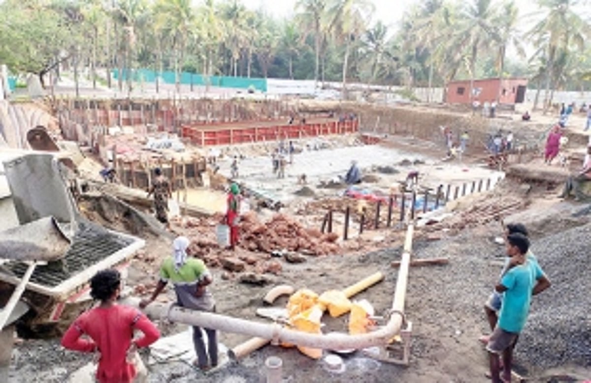 Parrikar Memorial can be postponed: AAP to Guv