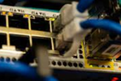Parsem locals stop work of  laying of Internet cables