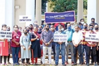 Part-time instructors hold protest  in city, demand regularisation
