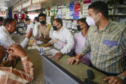 Pass on insurance benefits to staff of pharmacies: Chemists