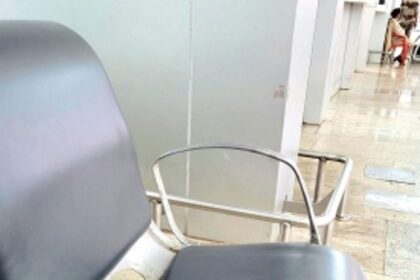 Pathetic furniture at Dabolim airport