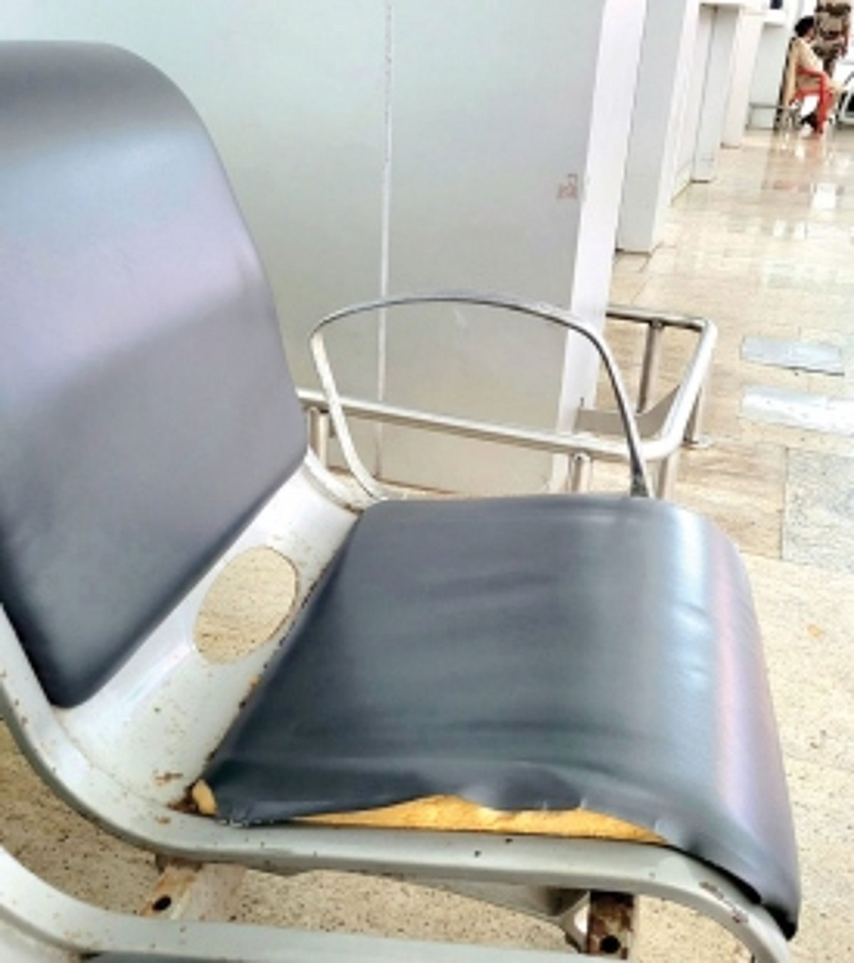 Pathetic furniture at Dabolim airport