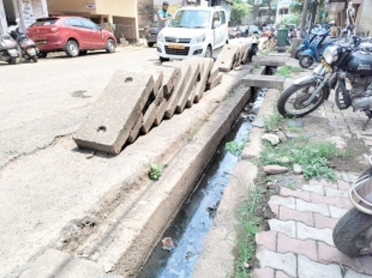 Patto residents want gutter cleaned before monsoon