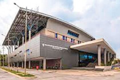 Pednekars upset over Govt’s plan to give  Sawalwada indoor stadium on lease