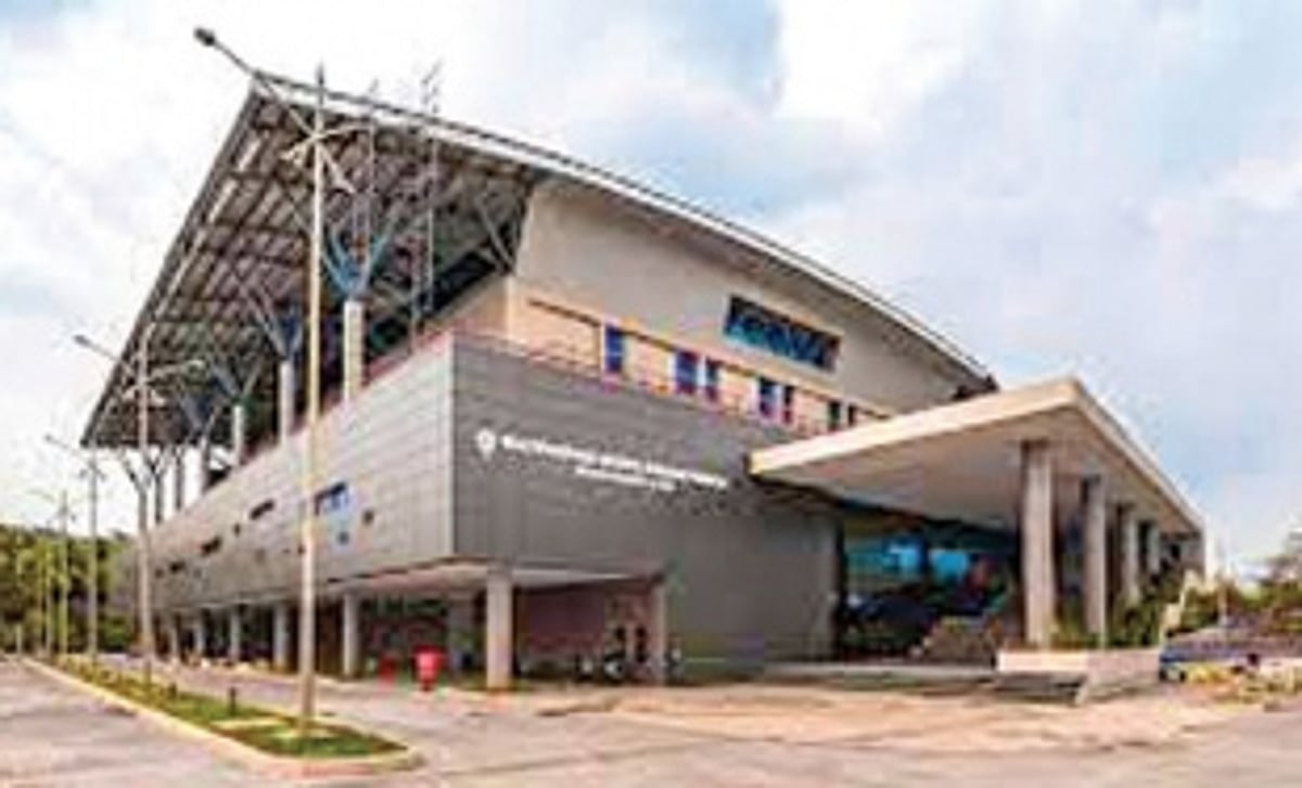 Pednekars upset over Govt’s plan to give  Sawalwada indoor stadium on lease