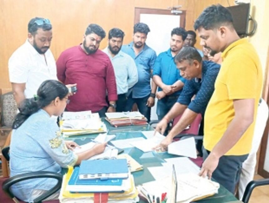 Peeved over rampant hill cutting, Quepem villagers march to Dy Collector’s office