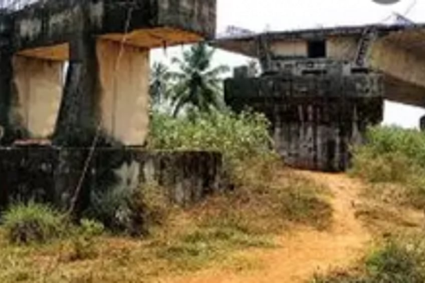 Pending Navelim-Sinquetim  bridge to be completed  with police protection