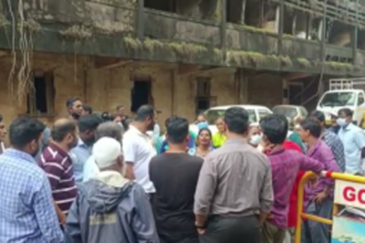 People asked to vacate their houses after a broker cheats them