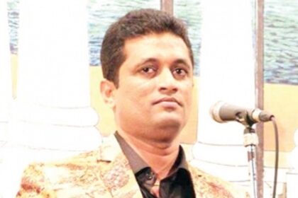 People sitting in London can pass comments, but we tiatrists are here fighting for Goa: Francis de Tuem