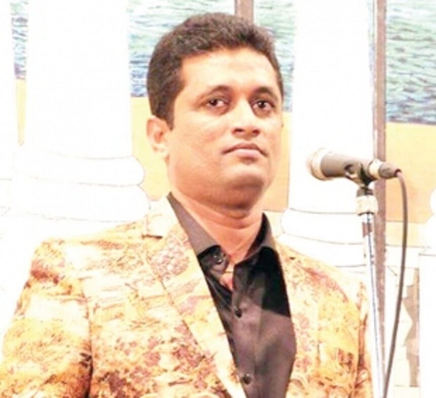 People sitting in London can pass comments, but we tiatrists are here fighting for Goa: Francis de Tuem