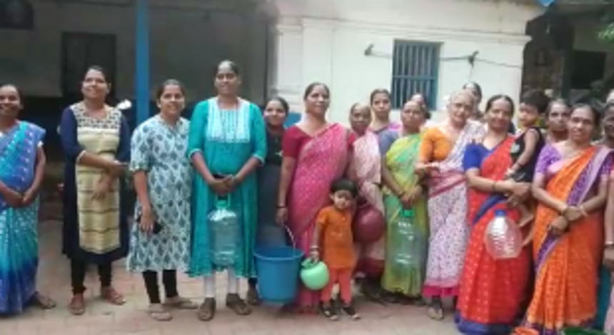 People thirst for water in Morjim for past two months 1 People thirst for water in Morjim for past two months