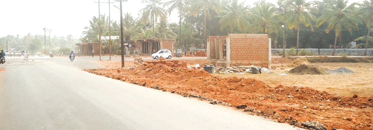 Permanent structure permitted in paddy fields at Nagoa in lieu of Circle of Dreams project.