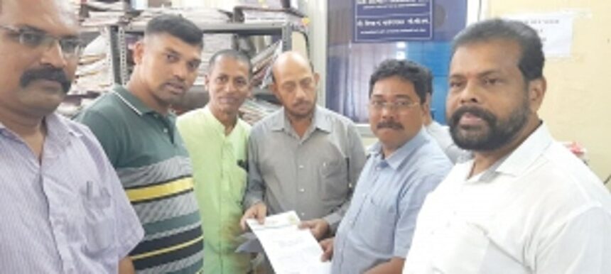 Pernem taxi owners demand counter at Mopa Airport within two days 1 Pernem taxi owners demand counter at Mopa Airport within two days