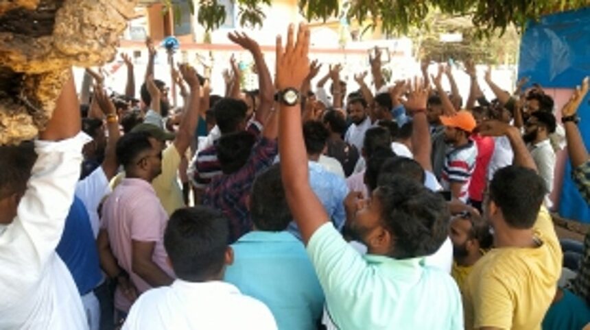 Pernem taximen continue to protest for counter at airport