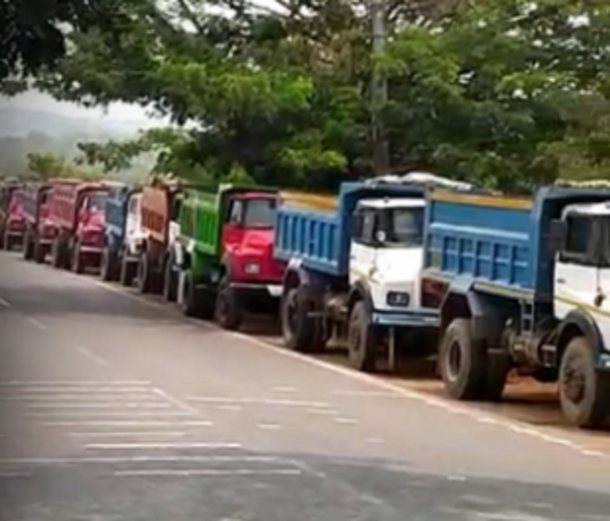 Pernem truckers: Pay market rate for transportation service 1 Pernem truckers: Pay market rate for transportation service
