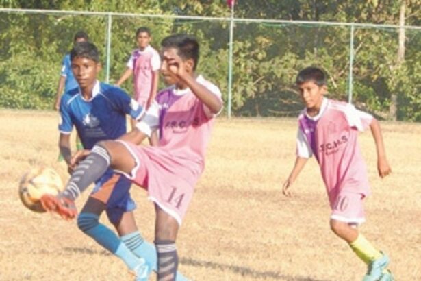 Perpetual Succour CHS struggle before entering semis