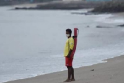 Pharma staff, lifeguards declared frontline workers