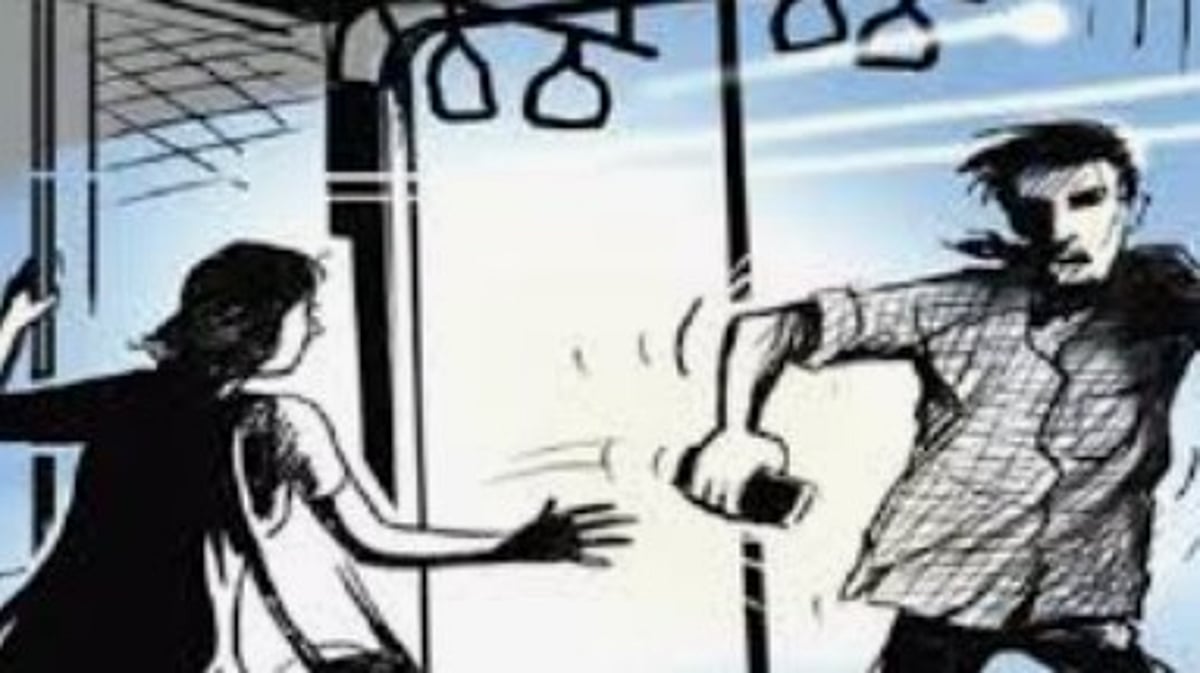 Phone Snatching Incident on Vasco-Yeshvantpur Express, Investigation Underway