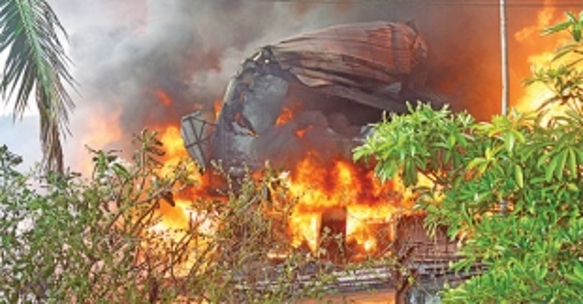 Pilerne inferno generates clouds of smoke, causes panic in North Goa