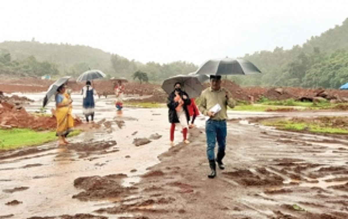 Pissurlem ‘illegal’ laterite  quarry raided