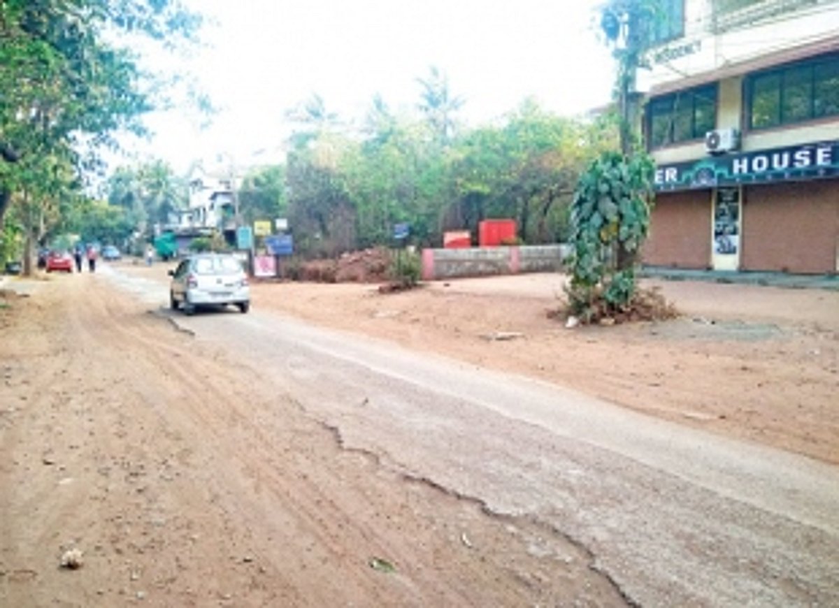 Pitiable condition of Alto-Betim, Porvorim roads