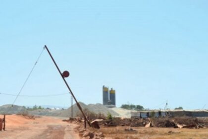 Poinguinim residents red flag polluting industry on Kulti plateau