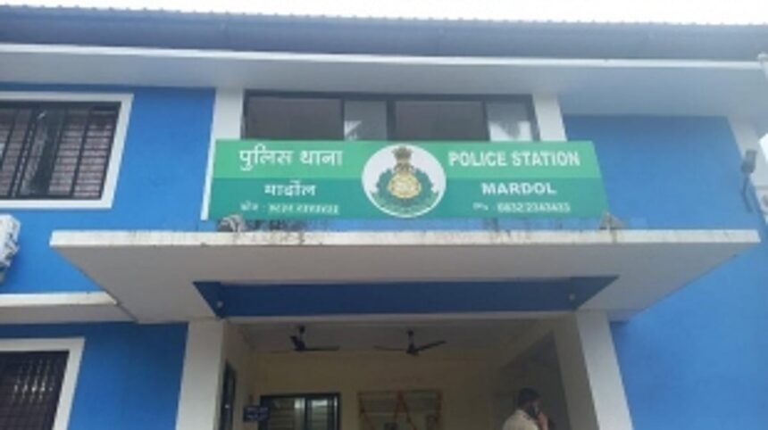 Police Bust Sand Theft Operation in Khandola: 70 Cubic Meters of Stolen Sand Worth ₹91k Seized 1 Police Bust Sand Theft Operation in Khandola: 70 Cubic Meters of Stolen Sand Worth ₹91k Seized
