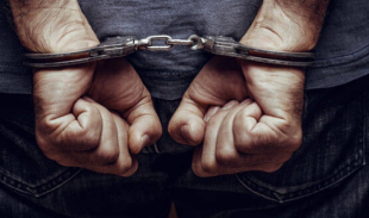 Police arrest two persons in narcotic raids at  Anjuna, Calangute