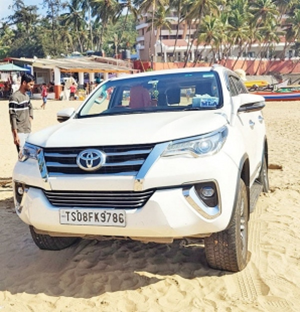 Police book tourist for driving car on Bogmalo beach