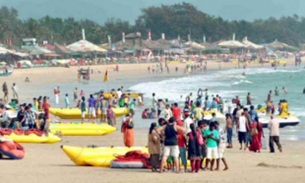 Police intensifies patrolling along coast as State witnesses surge in tourists