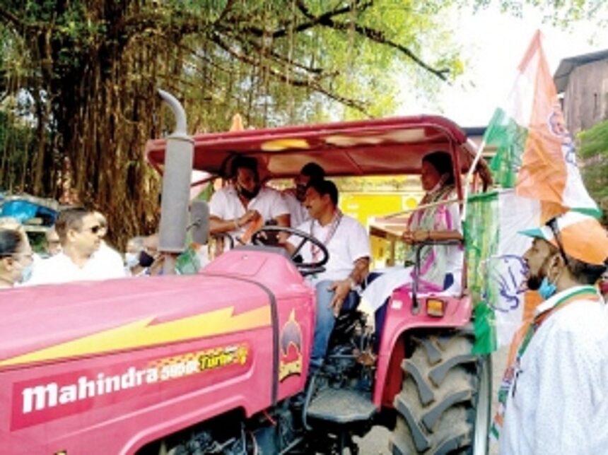 Police stop Cong’s tractor rally against farm bills
