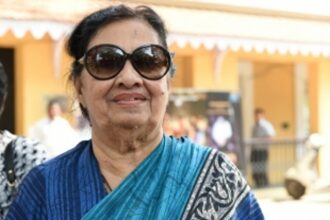 Political leaders remember  Mummy as a valiant fighter