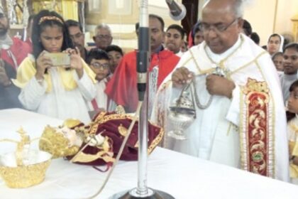 Pomp and gaiety mark  Menino Jesus Fama at Colva