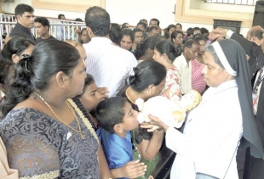 Pomp & gaiety mark Colva fama