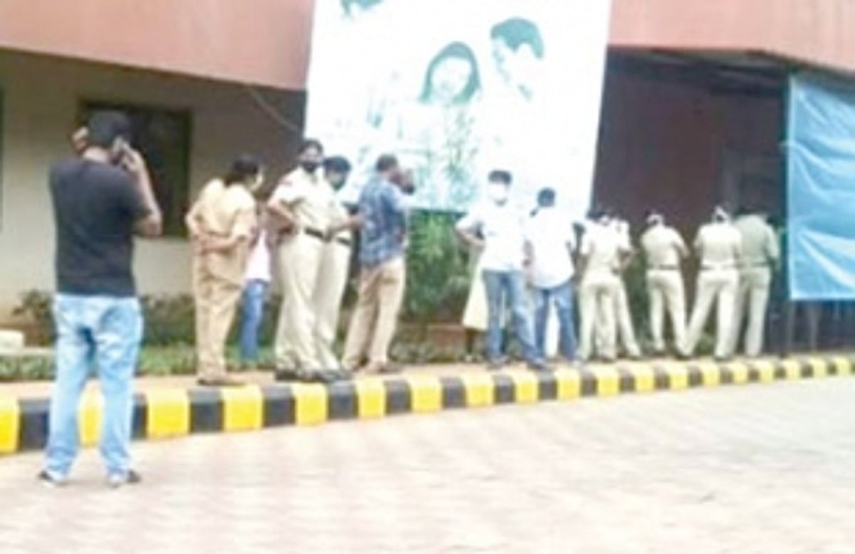 Ponda PS shut temporarily after 3 cops test positive