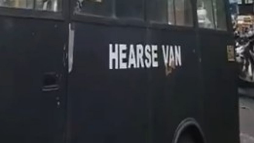 Ponda Police Station’s Dilapidated Hearse Van Raises Public Concern; Locals Demand Urgent Action 1 Ponda Police Station’s Dilapidated Hearse Van Raises Public Concern; Locals Demand Urgent Action