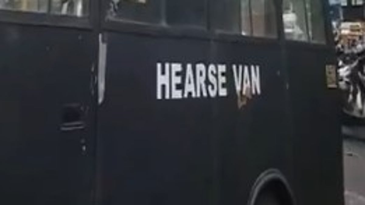 Ponda Police Station’s Dilapidated Hearse Van Raises Public Concern; Locals Demand Urgent Action