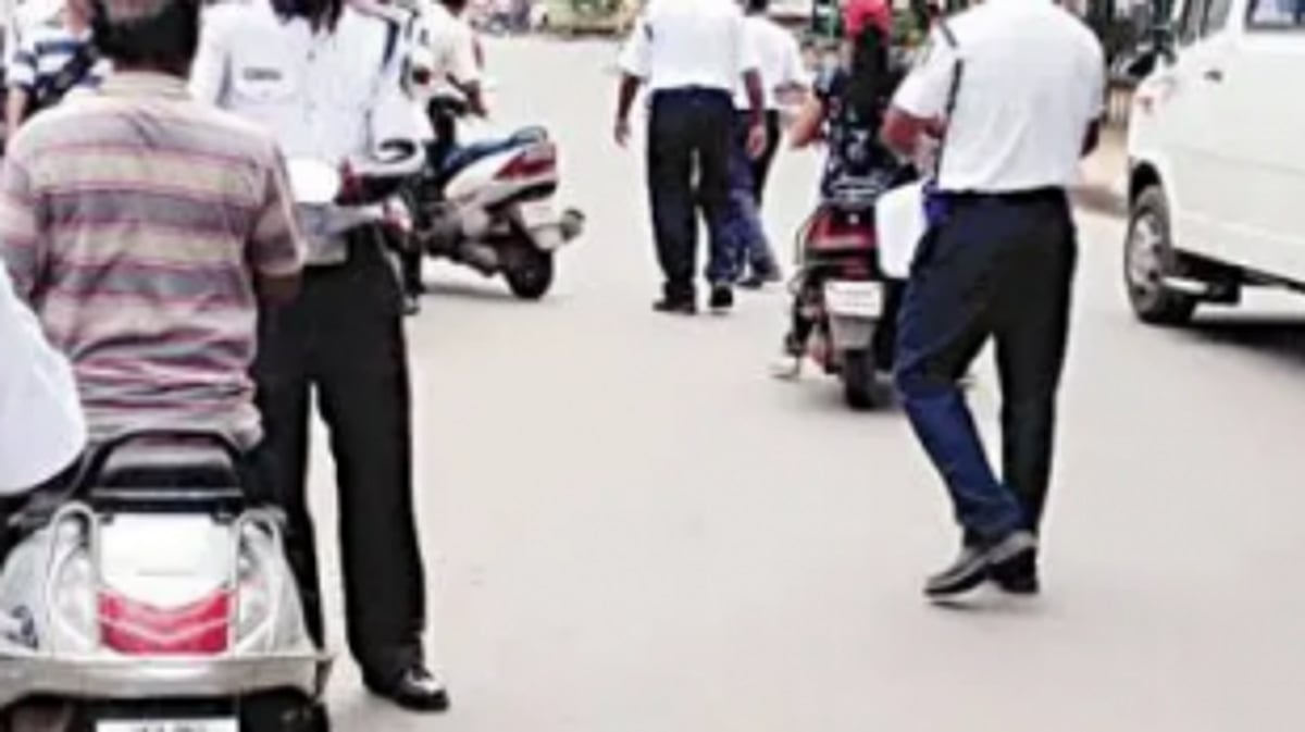 Ponda Traffic Police fine local twice in 7 minutes for same violation