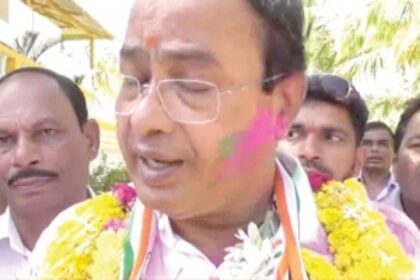 Ponda bucks trend, still island of hope for Congress