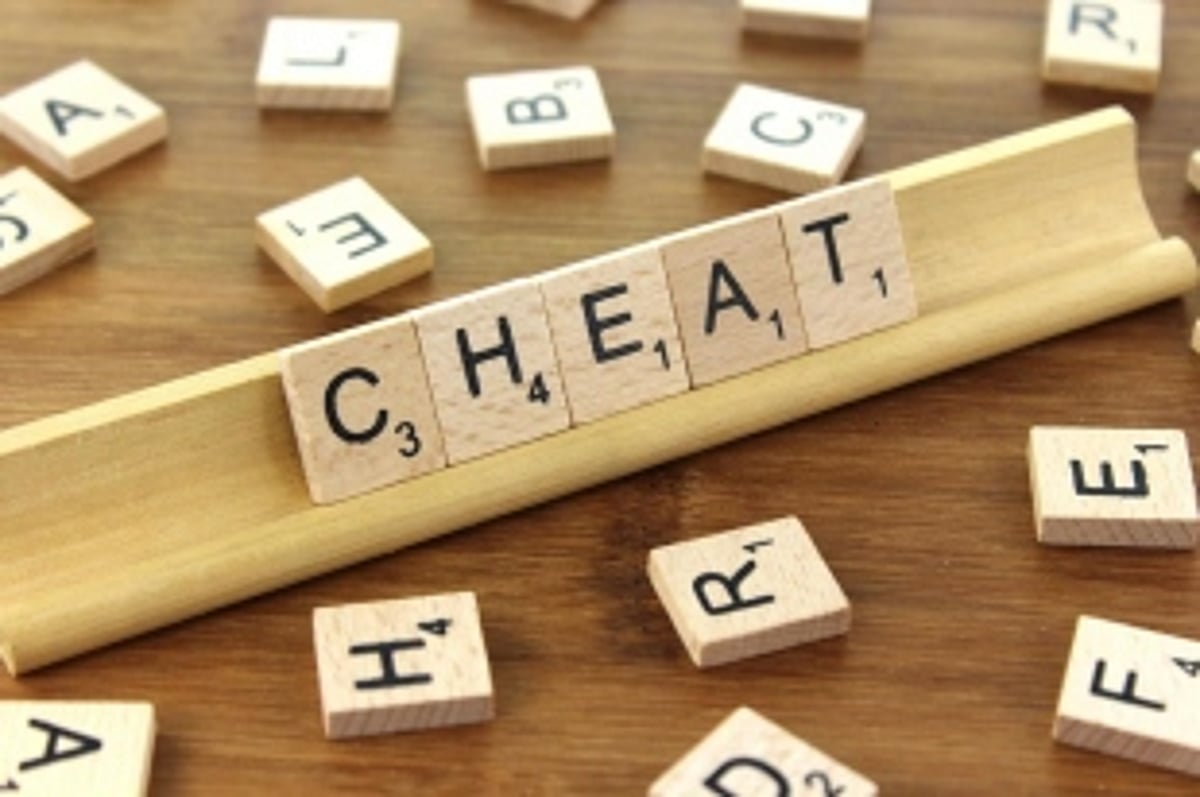 Ponda local cheated of Rs 14 lakh  by two posing as insurance officers