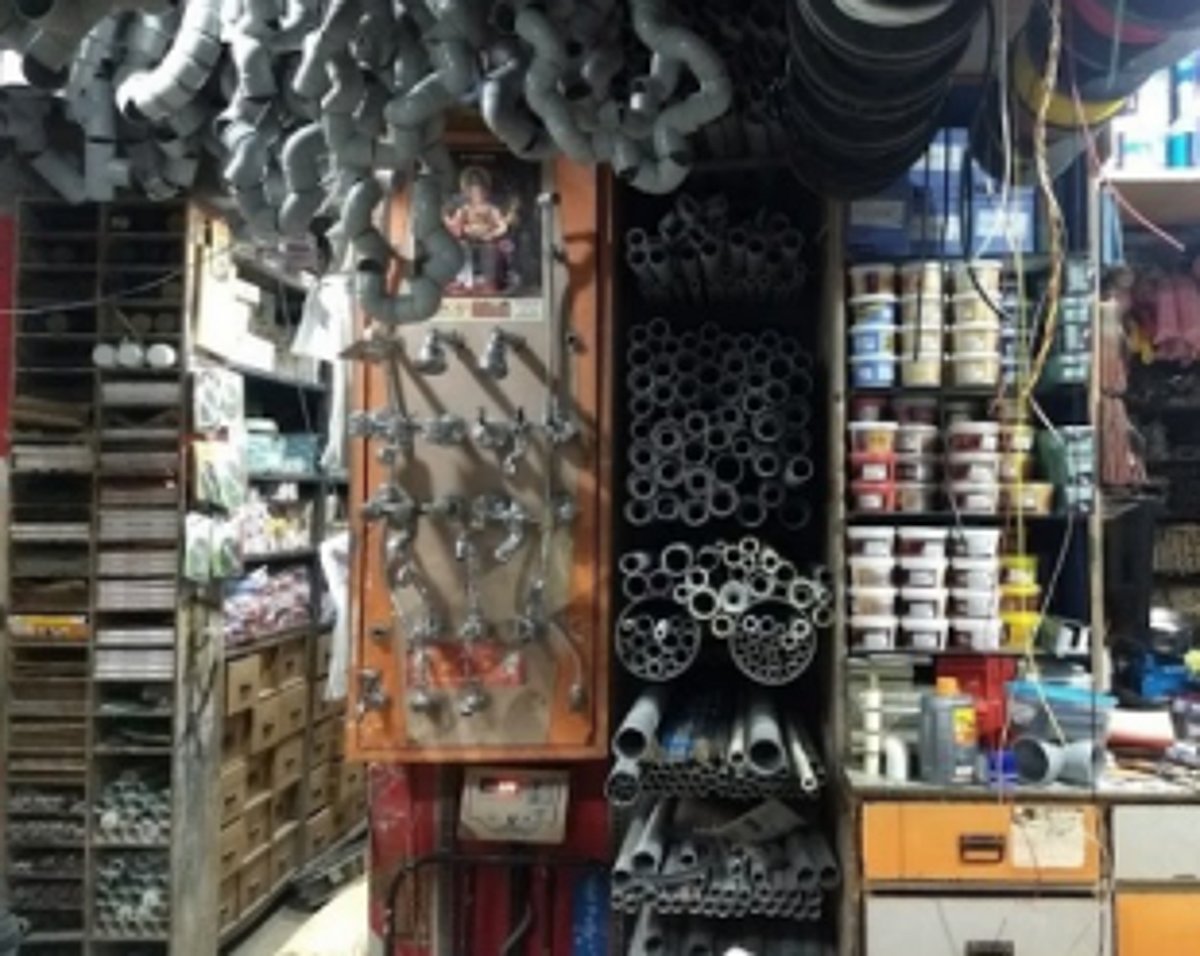 Ponda locals request govt to keep hardware shops open