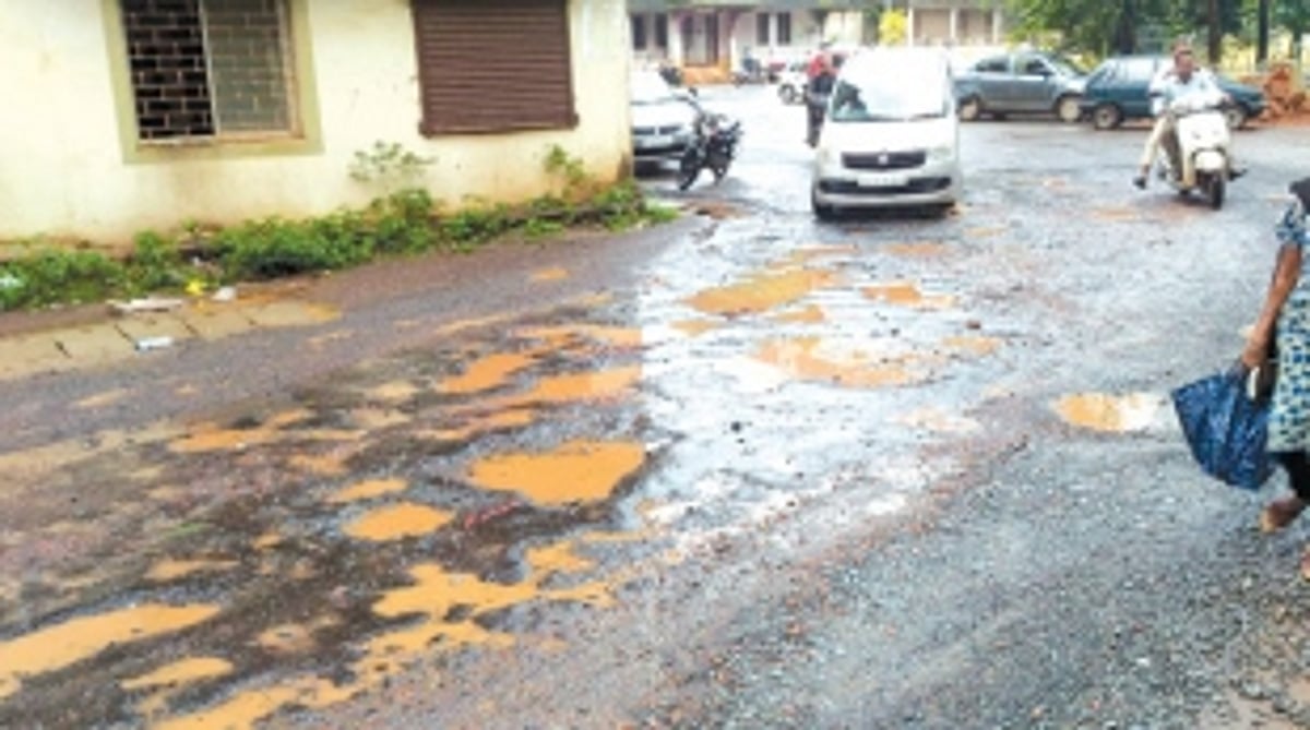 Ponda roads have become death traps for motorists due to potholes