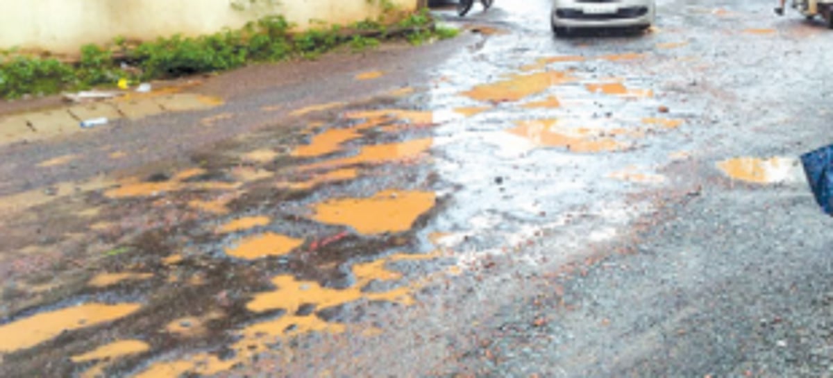 Pondaites: Inspect bad road conditions  before implementing new M V Act