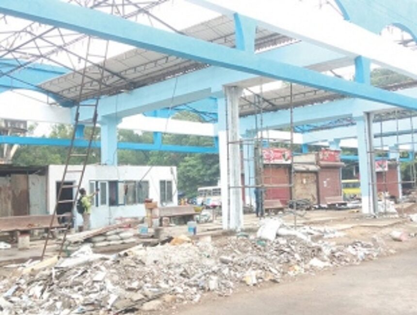Pondaites give 10-day deadline for roofing of KTC bus stand